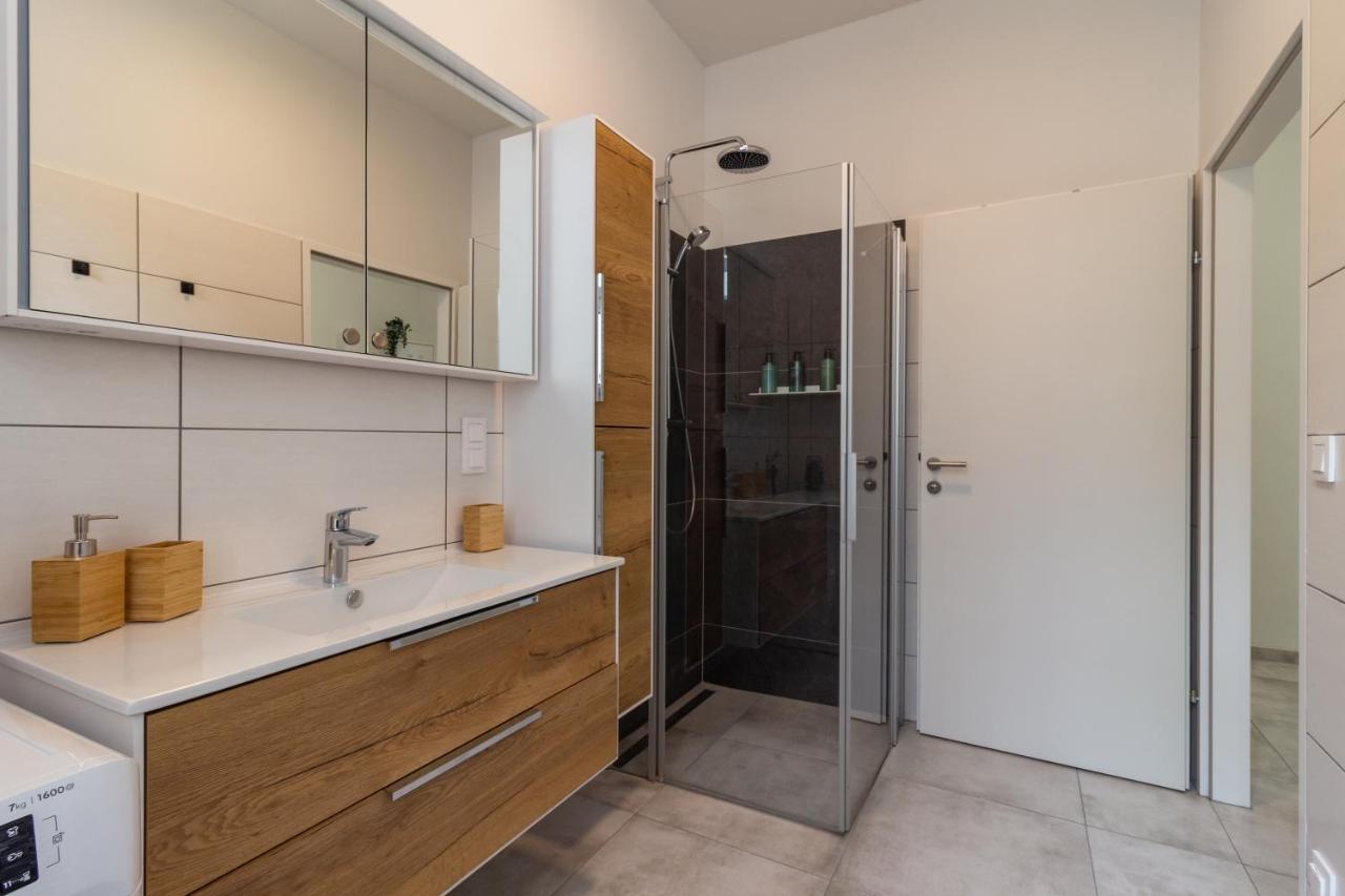 Cozy, Generous City Apartment - 10 Min To City-Centre - Contactless 24H Check-In Bécs Kültér fotó