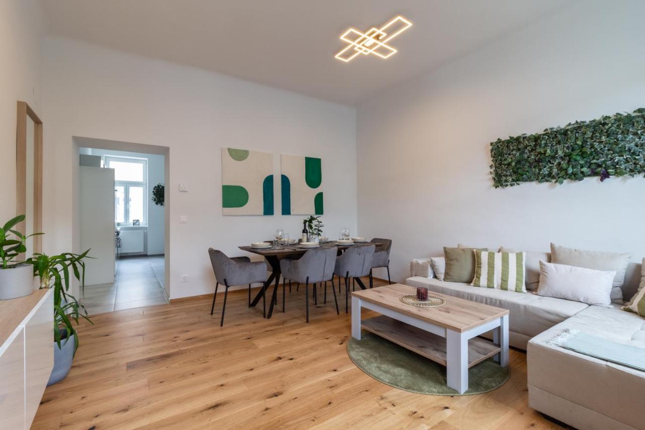 Cozy, Generous City Apartment - 10 Min To City-Centre - Contactless 24H Check-In Bécs Kültér fotó