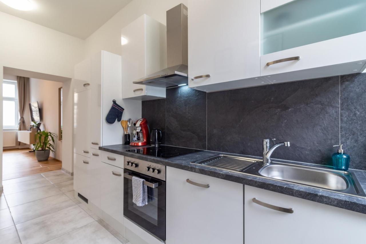 Cozy, Generous City Apartment - 10 Min To City-Centre - Contactless 24H Check-In Bécs Kültér fotó