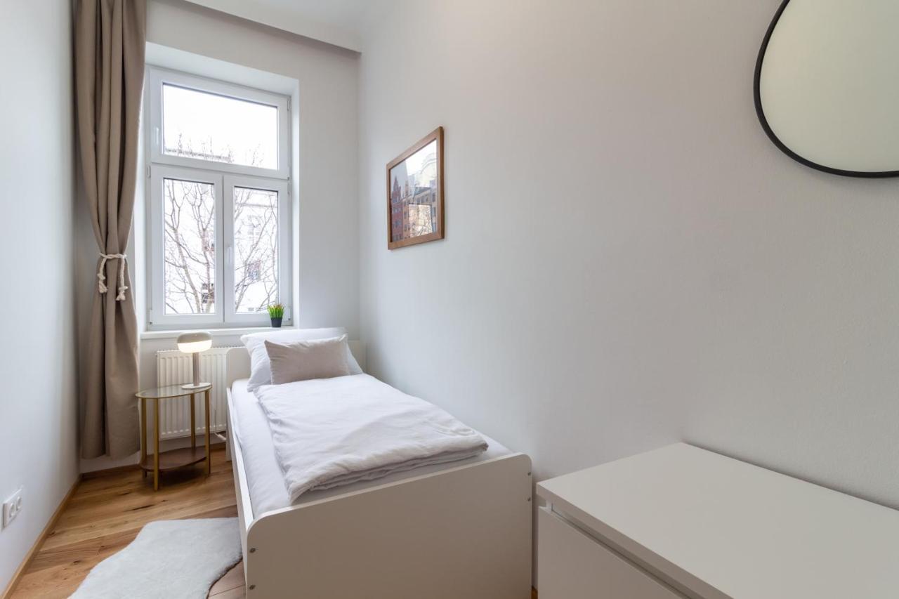 Cozy, Generous City Apartment - 10 Min To City-Centre - Contactless 24H Check-In Bécs Kültér fotó