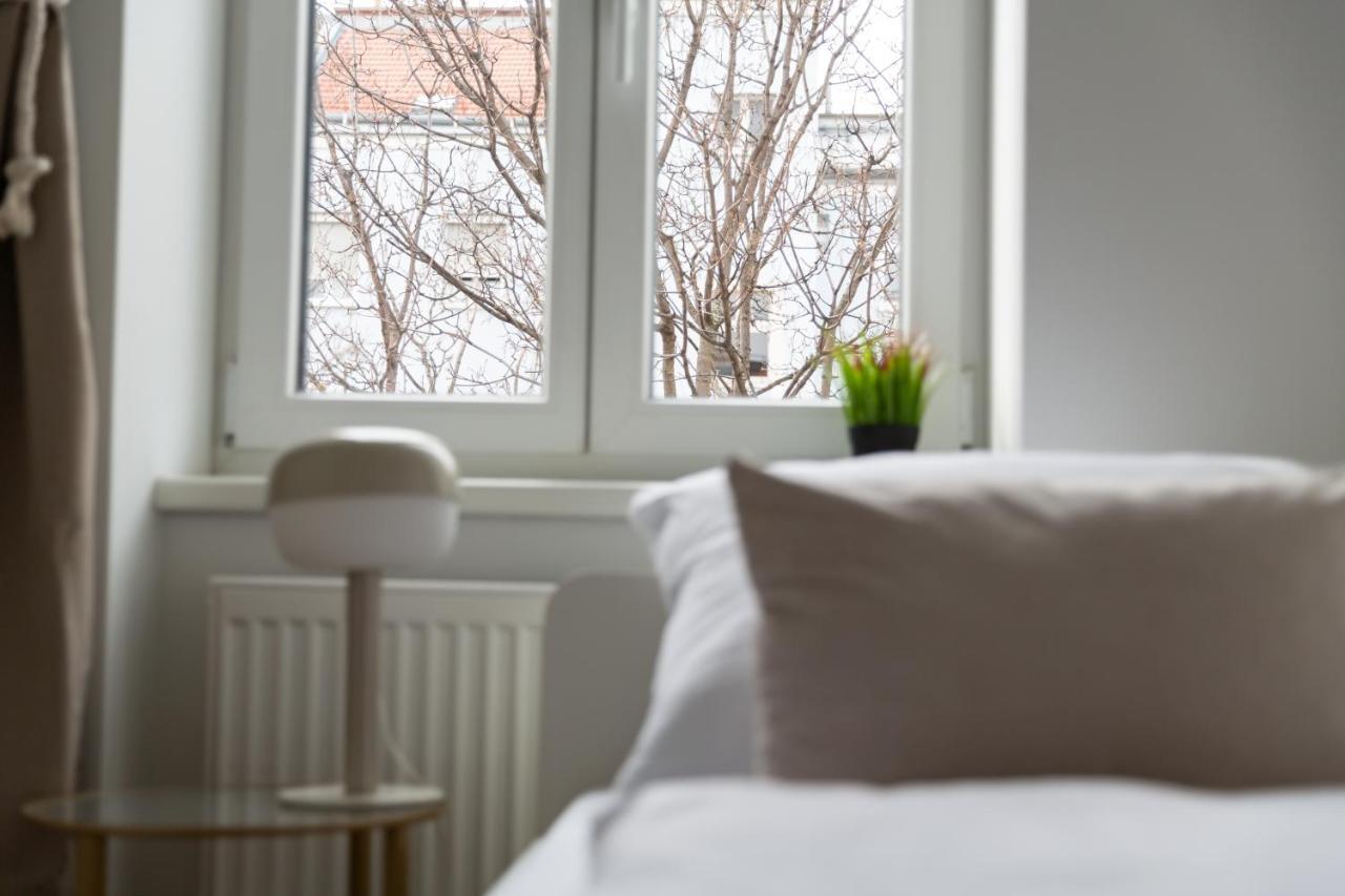 Cozy, Generous City Apartment - 10 Min To City-Centre - Contactless 24H Check-In Bécs Kültér fotó