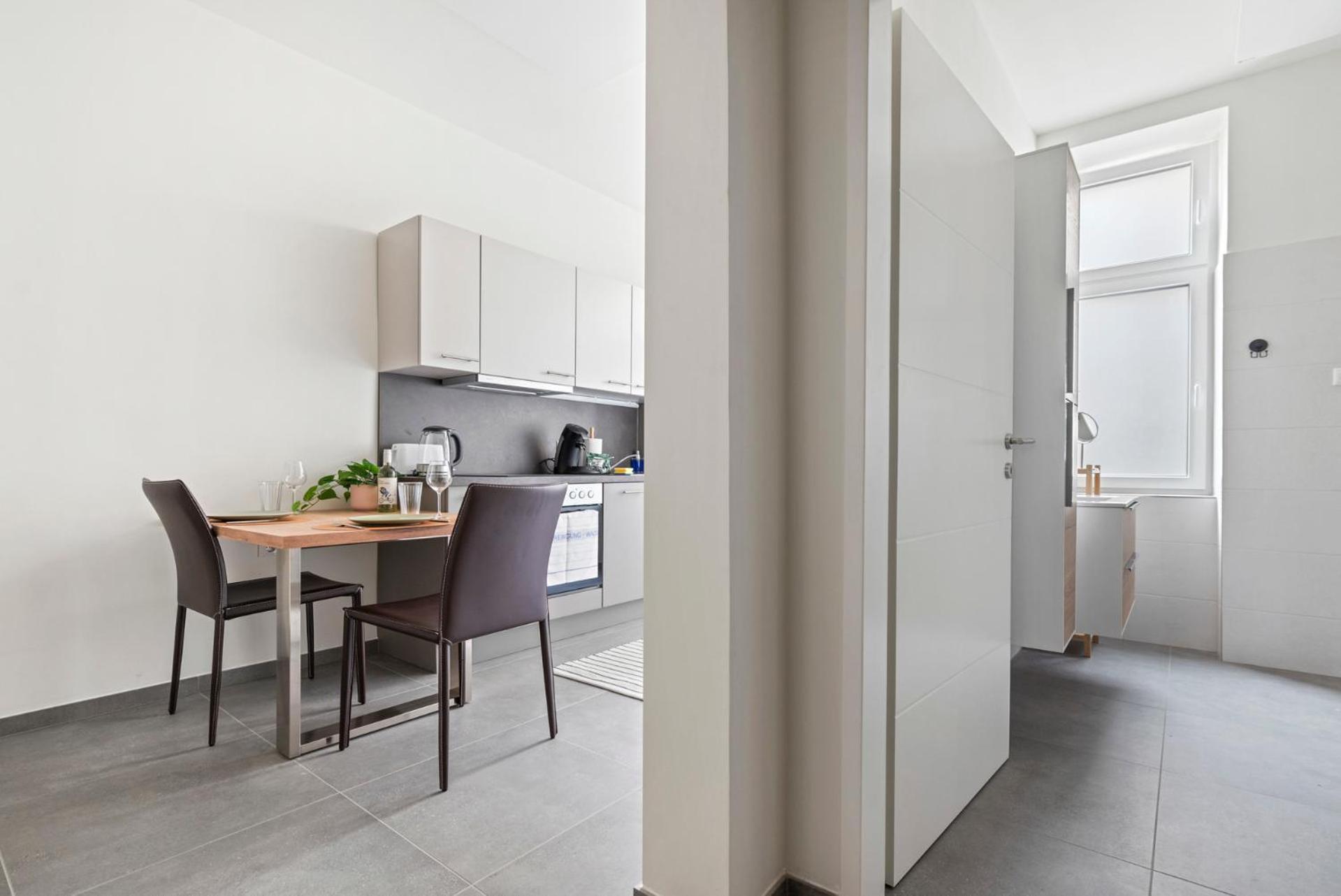 Cozy, Generous City Apartment - 10 Min To City-Centre - Contactless 24H Check-In Bécs Kültér fotó