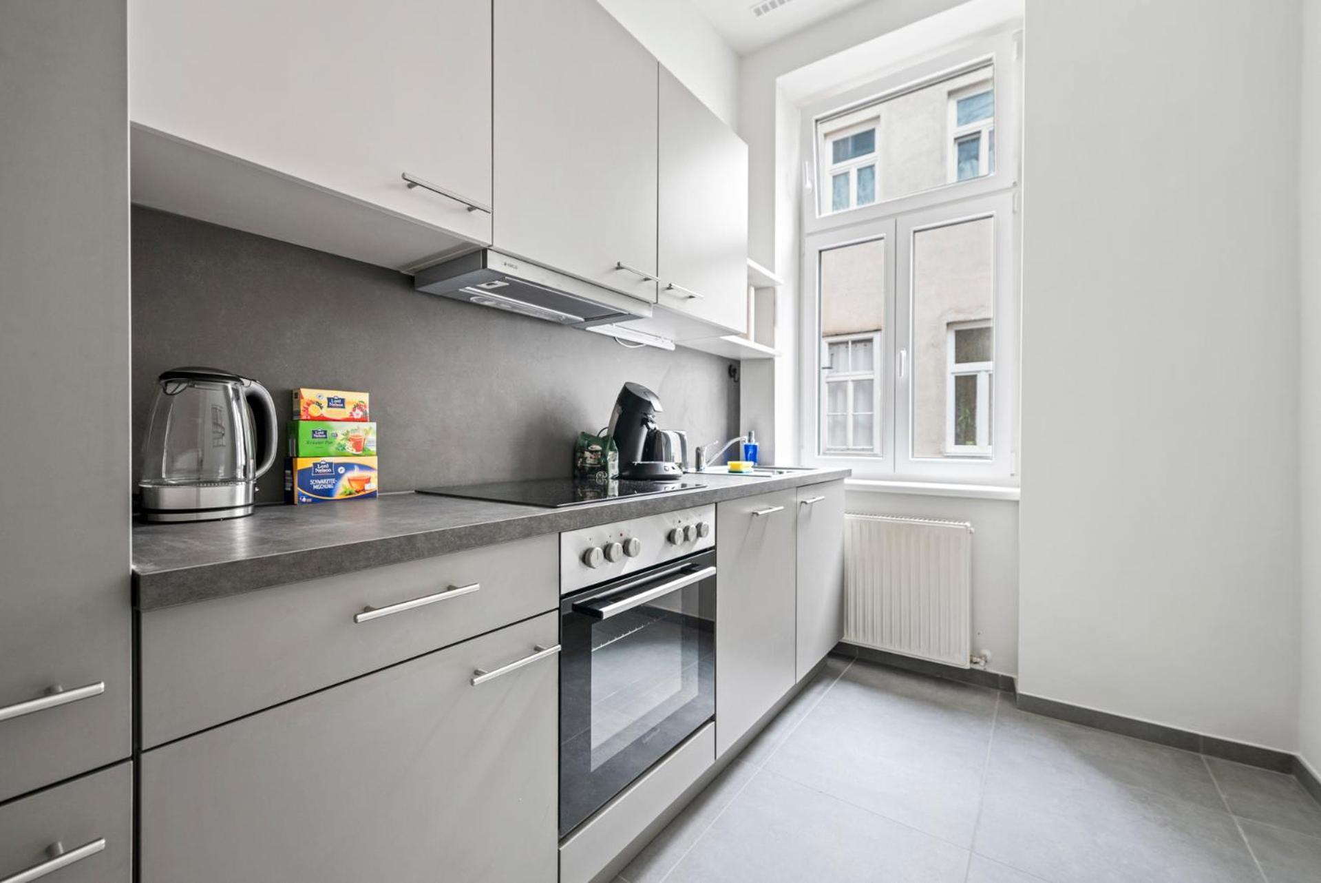 Cozy, Generous City Apartment - 10 Min To City-Centre - Contactless 24H Check-In Bécs Kültér fotó